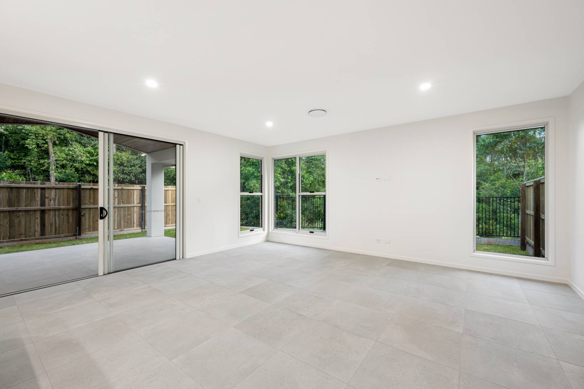 64 Palm Forest Circuit, Forest Glen - Thumbnail 5