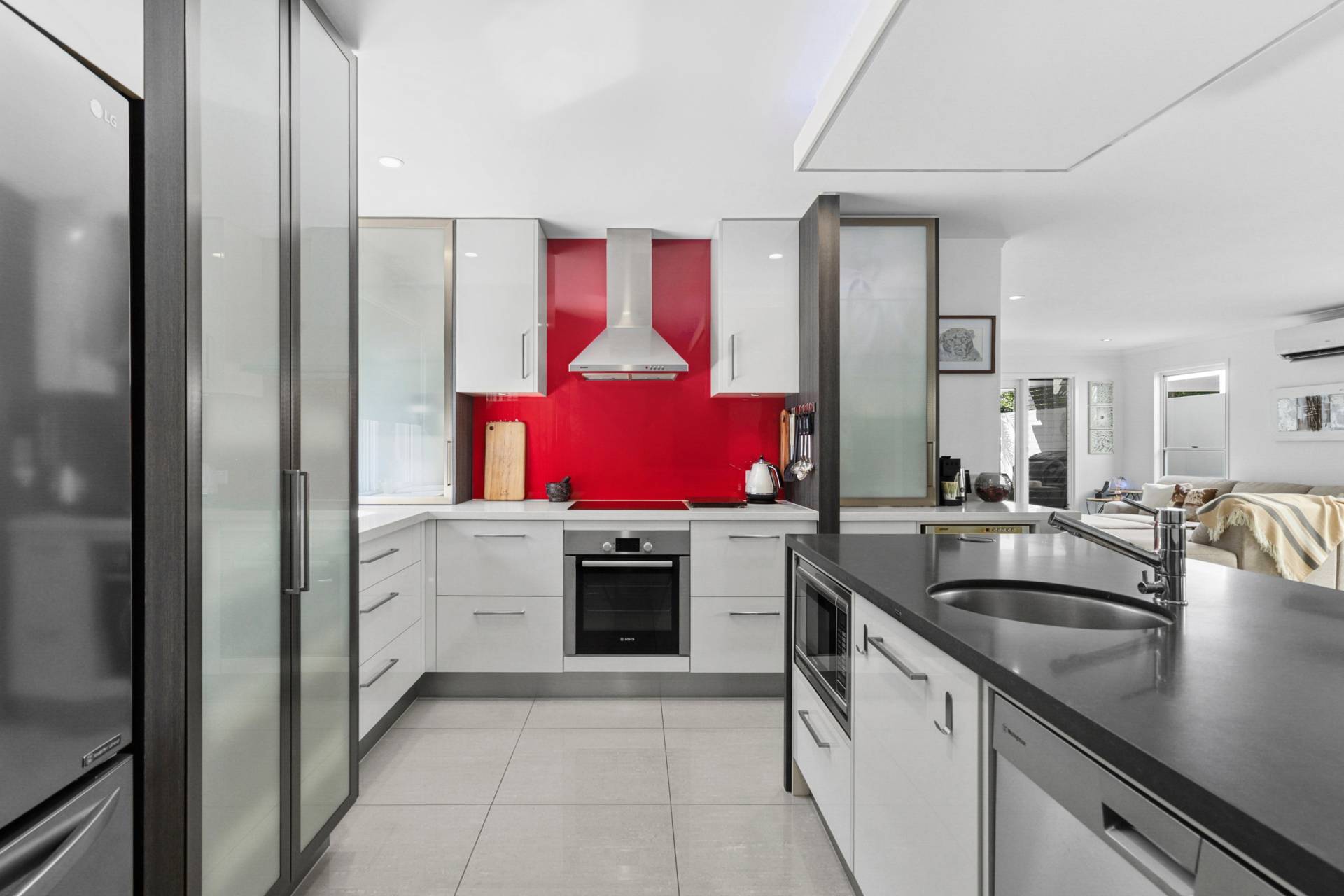 11 Bonaire Court, Parrearra - Thumbnail 7
