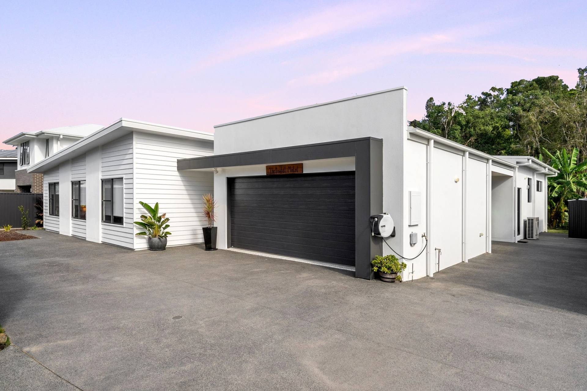 12 Meads Road, Tanawha - Thumbnail 3