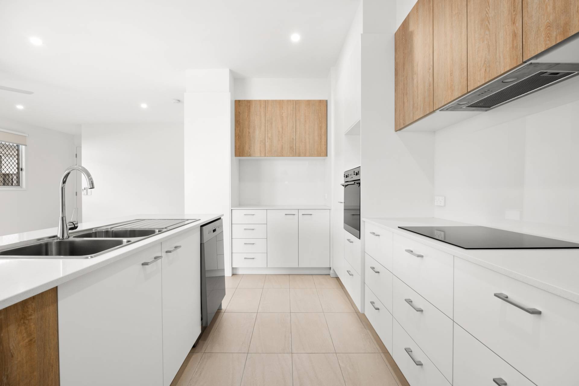 312, 223 Broadwater Avenue, Maroochydore - Thumbnail 3