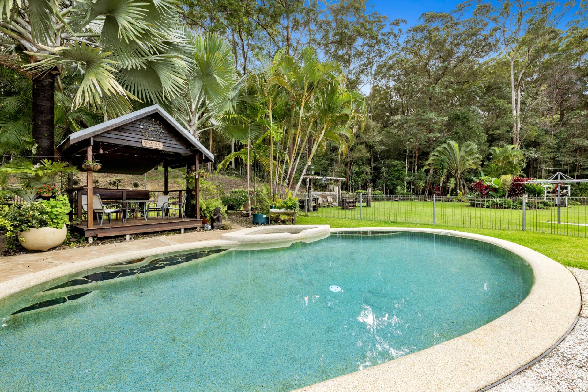 7A Ellora Court, Rosemount - Image 1