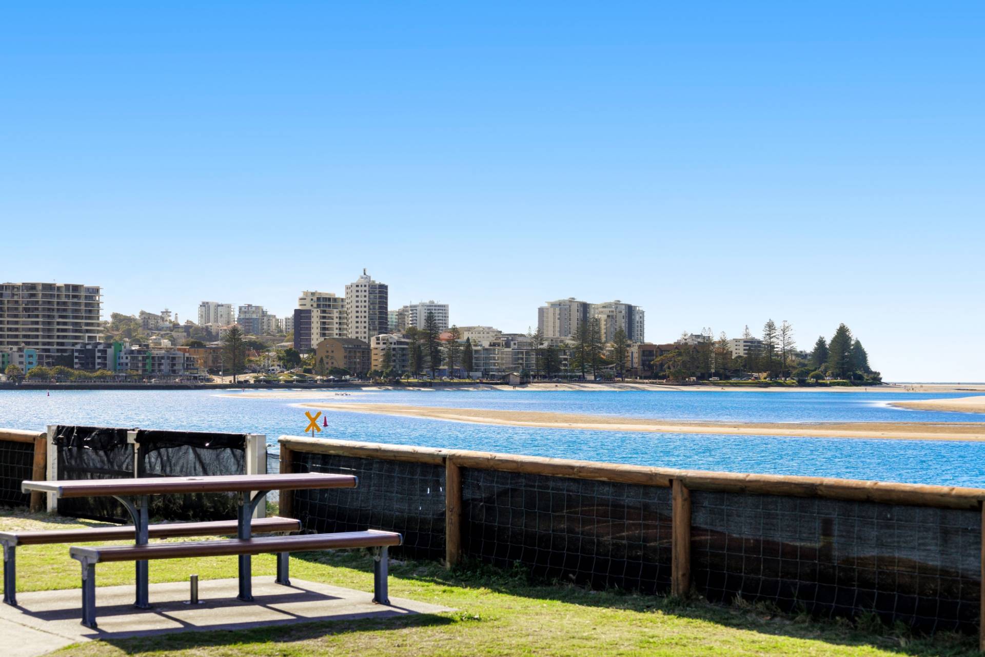 25 Kennedy Parade, Golden Beach - Thumbnail 5