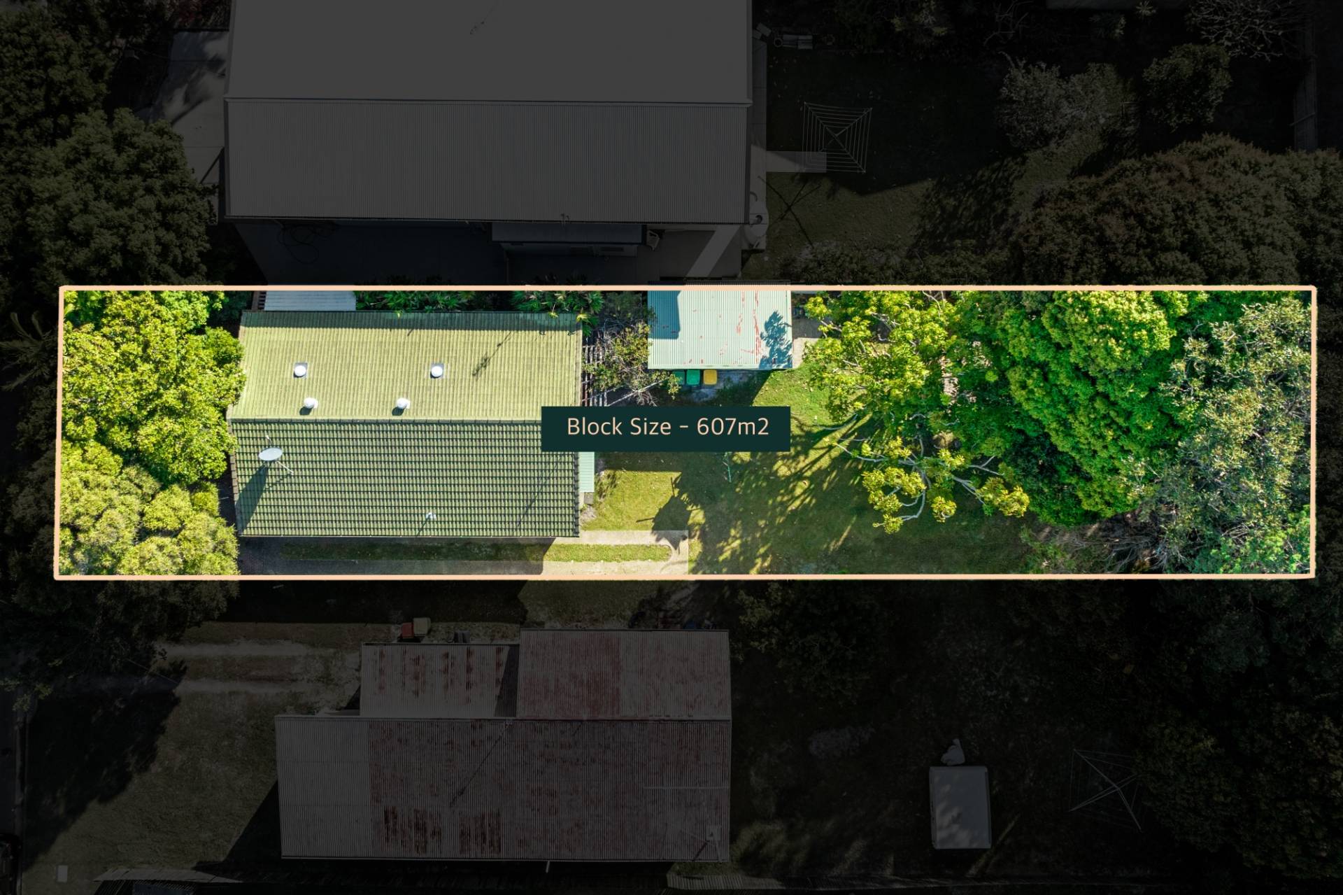 25 Kennedy Parade, Golden Beach - Thumbnail 2