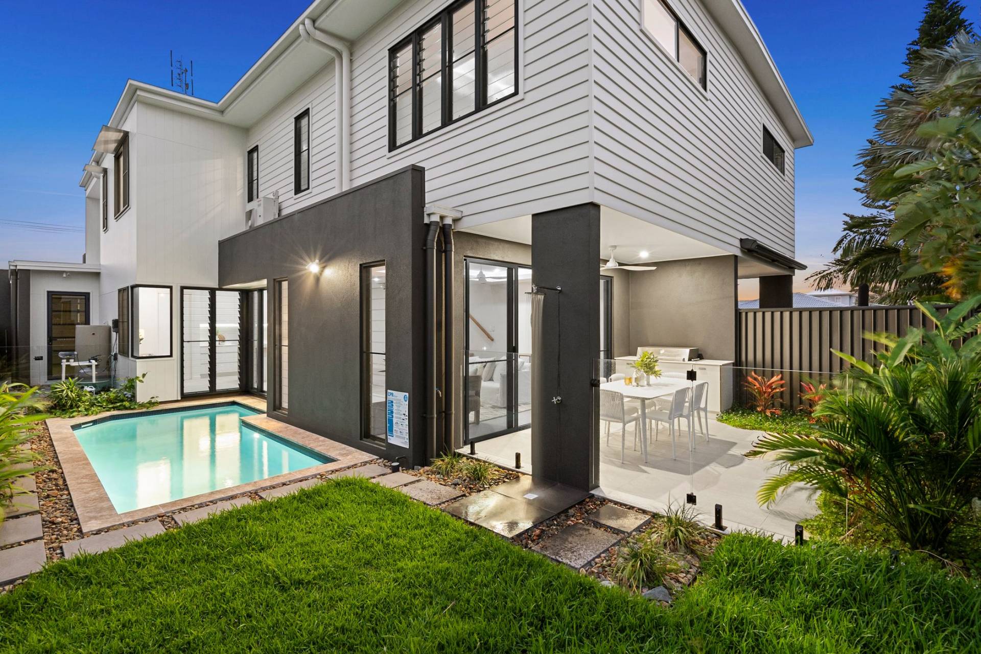 Residence 2/ 5 Bluebird Parade, Bokarina - Thumbnail 4