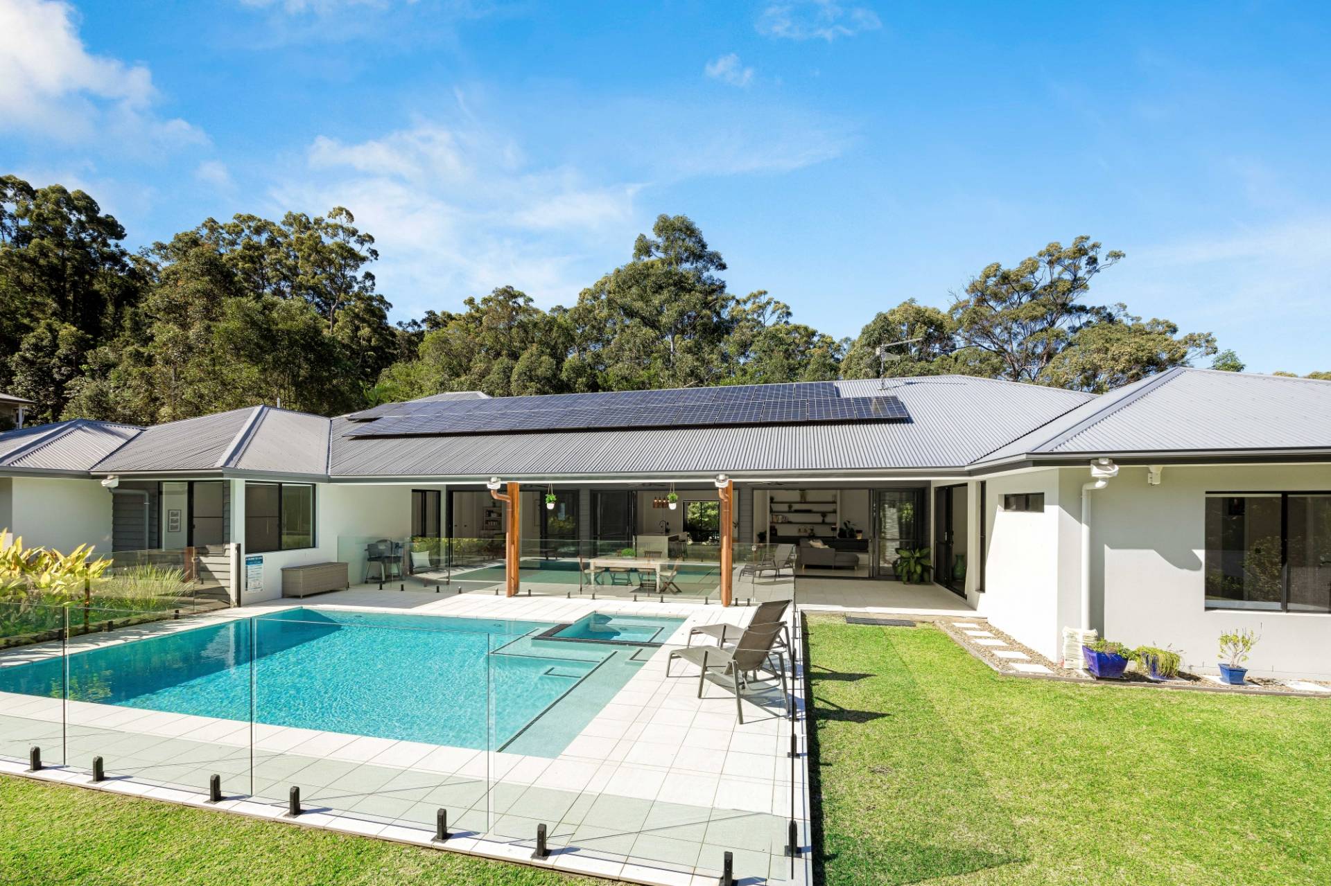 33 Clearview Place, Rosemount - Thumbnail 5