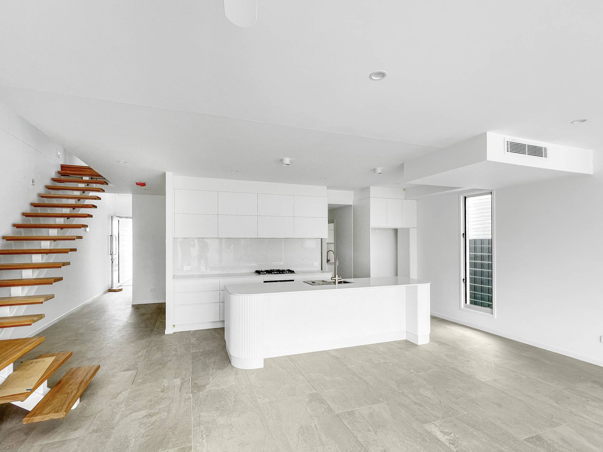 1, 28 Undara Avenue, Buddina - Thumbnail 3