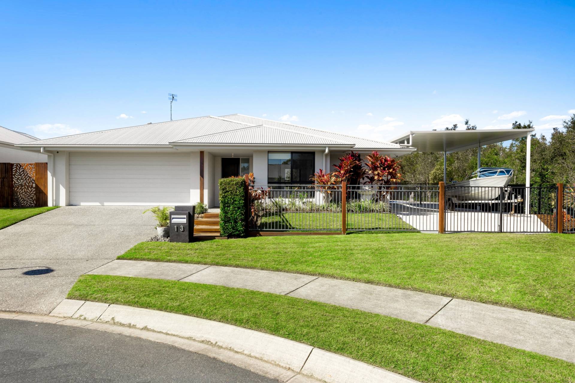 13 Craven Place, Mountain Creek - Thumbnail 3