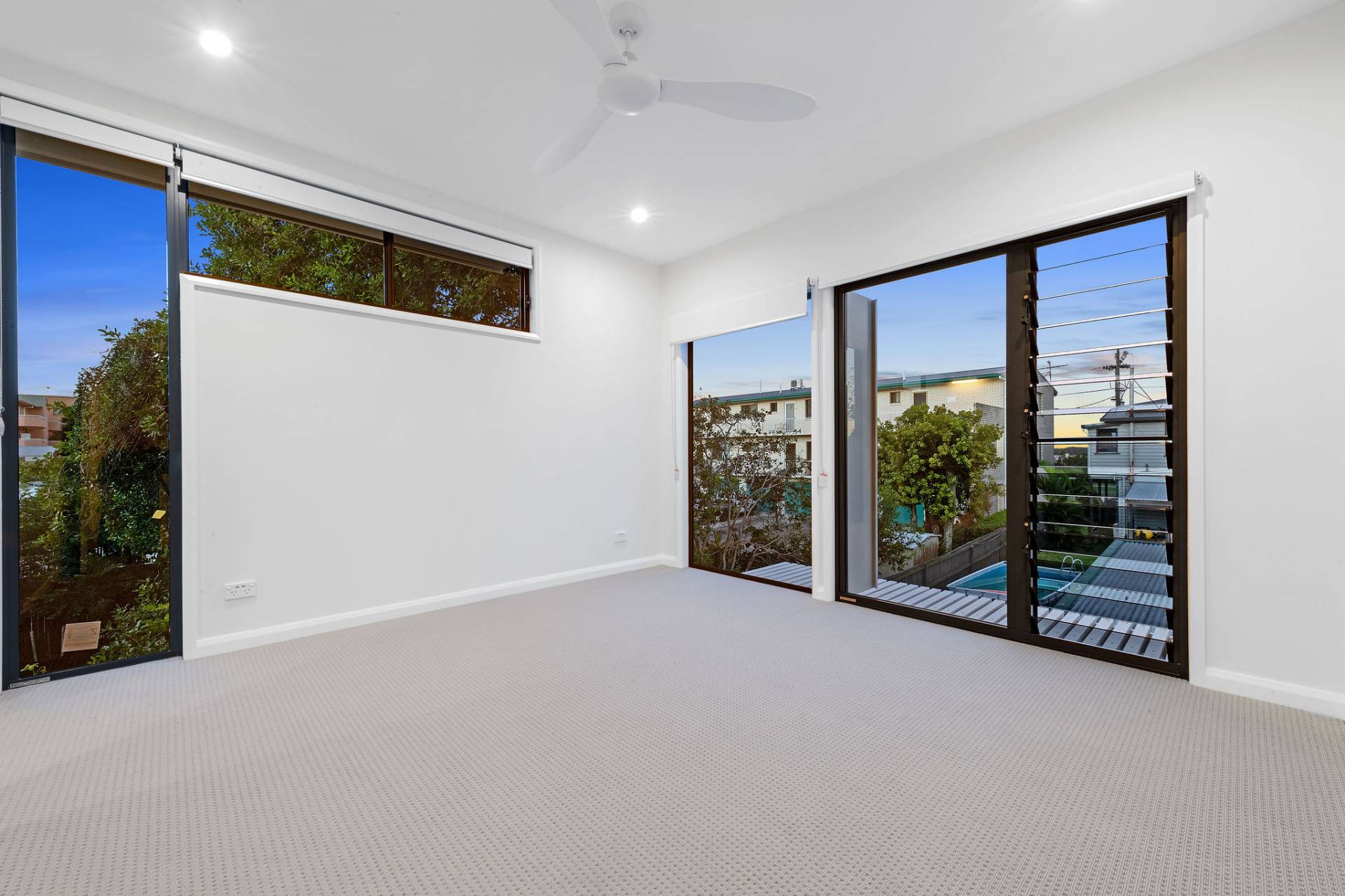 4, 37-39 Taylor Avenue, Golden Beach - Thumbnail 7