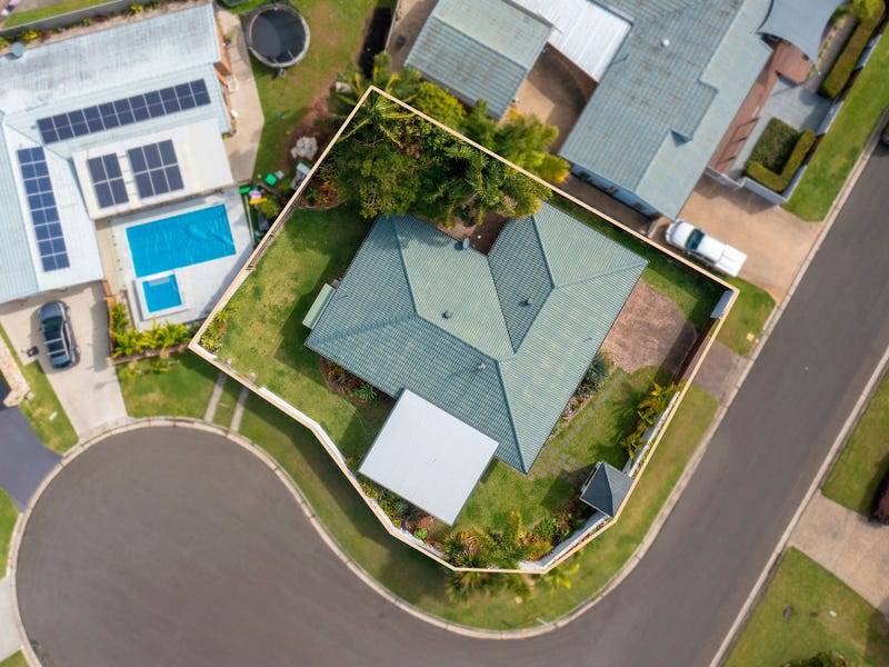 13 Balyarta Crescent, Mooloolaba - Thumbnail 2