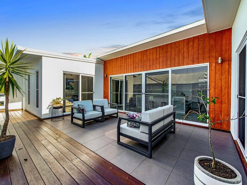 25 Kurrimine Crescent, Mountain Creek - Thumbnail 2