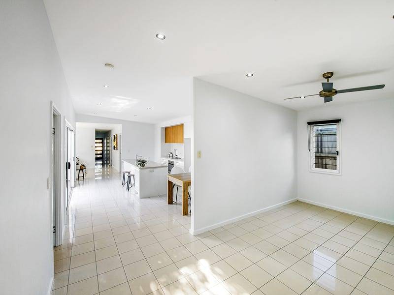 25 Kurrimine Crescent, Mountain Creek - Thumbnail 3