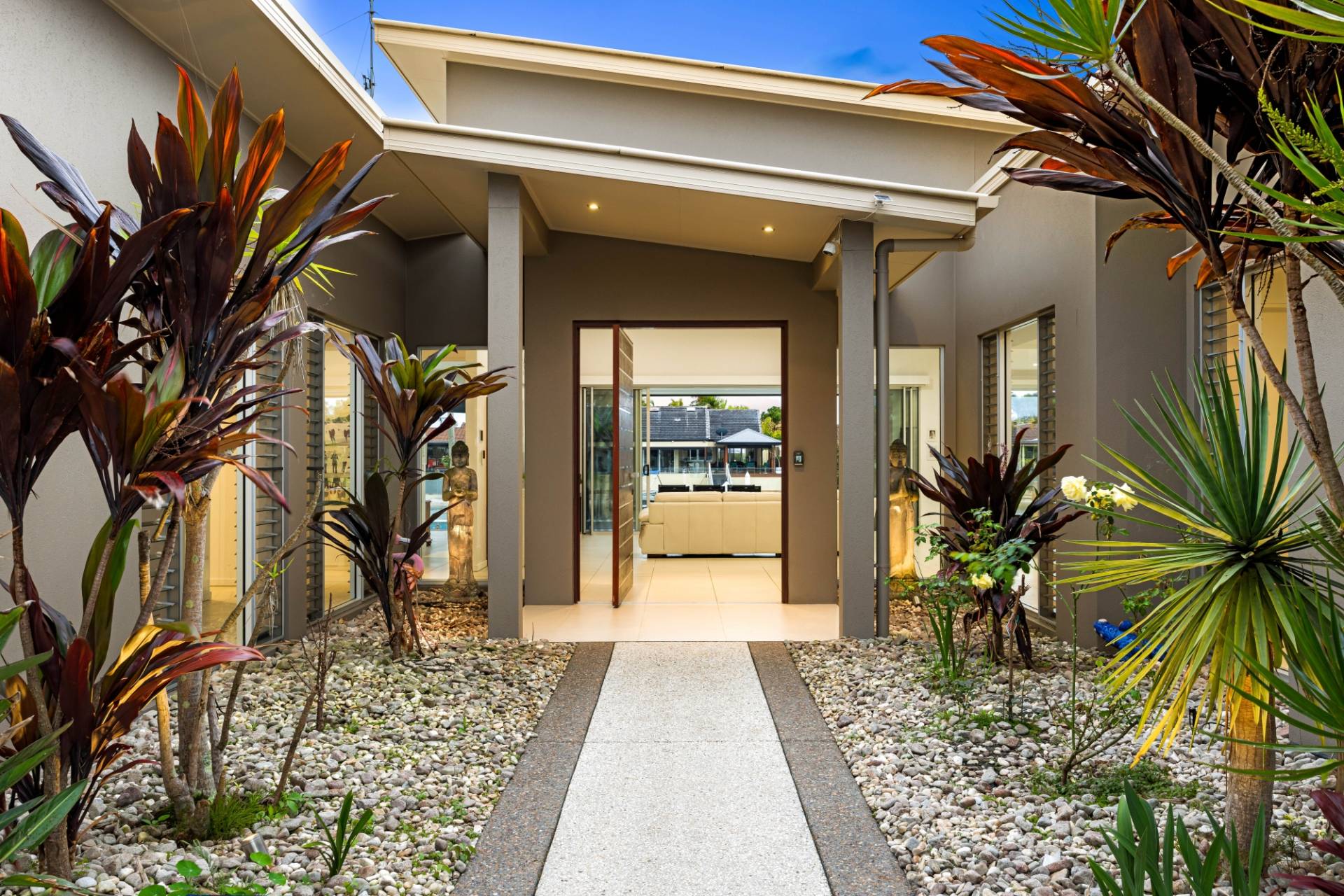 100 Tepequar Drive, Maroochydore - Thumbnail 2