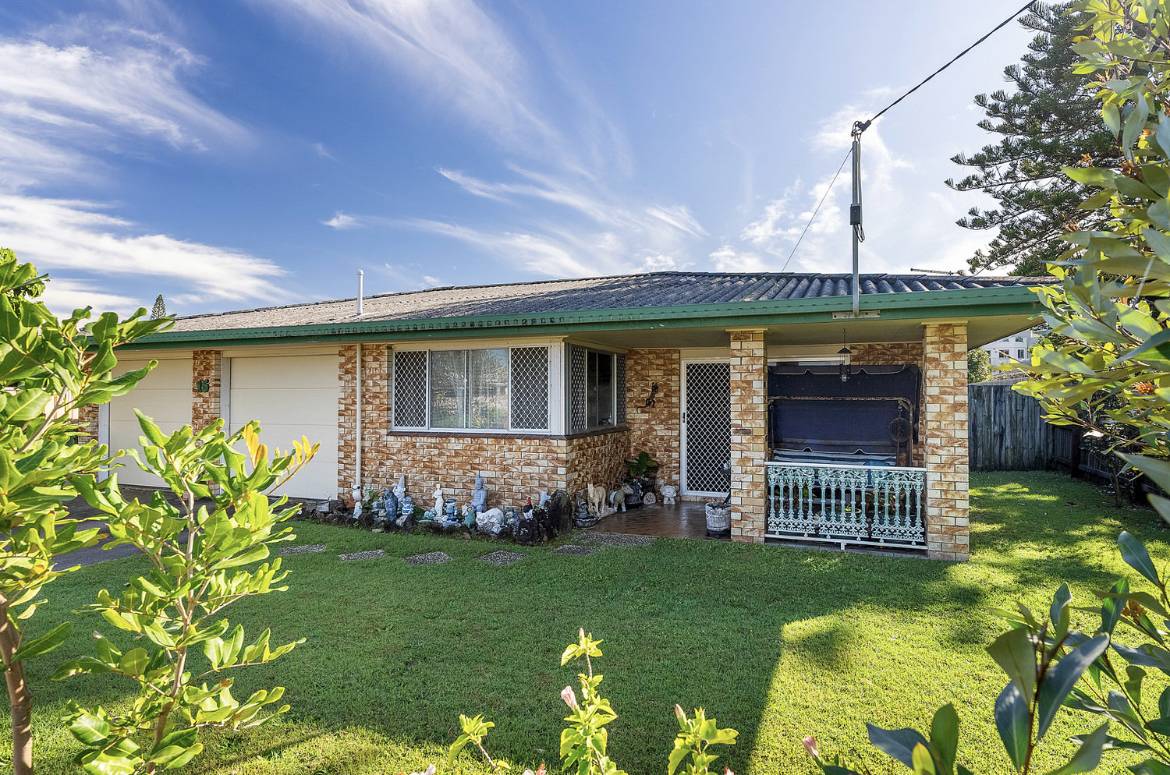 15 Yaringa Avenue, Buddina - Thumbnail 2