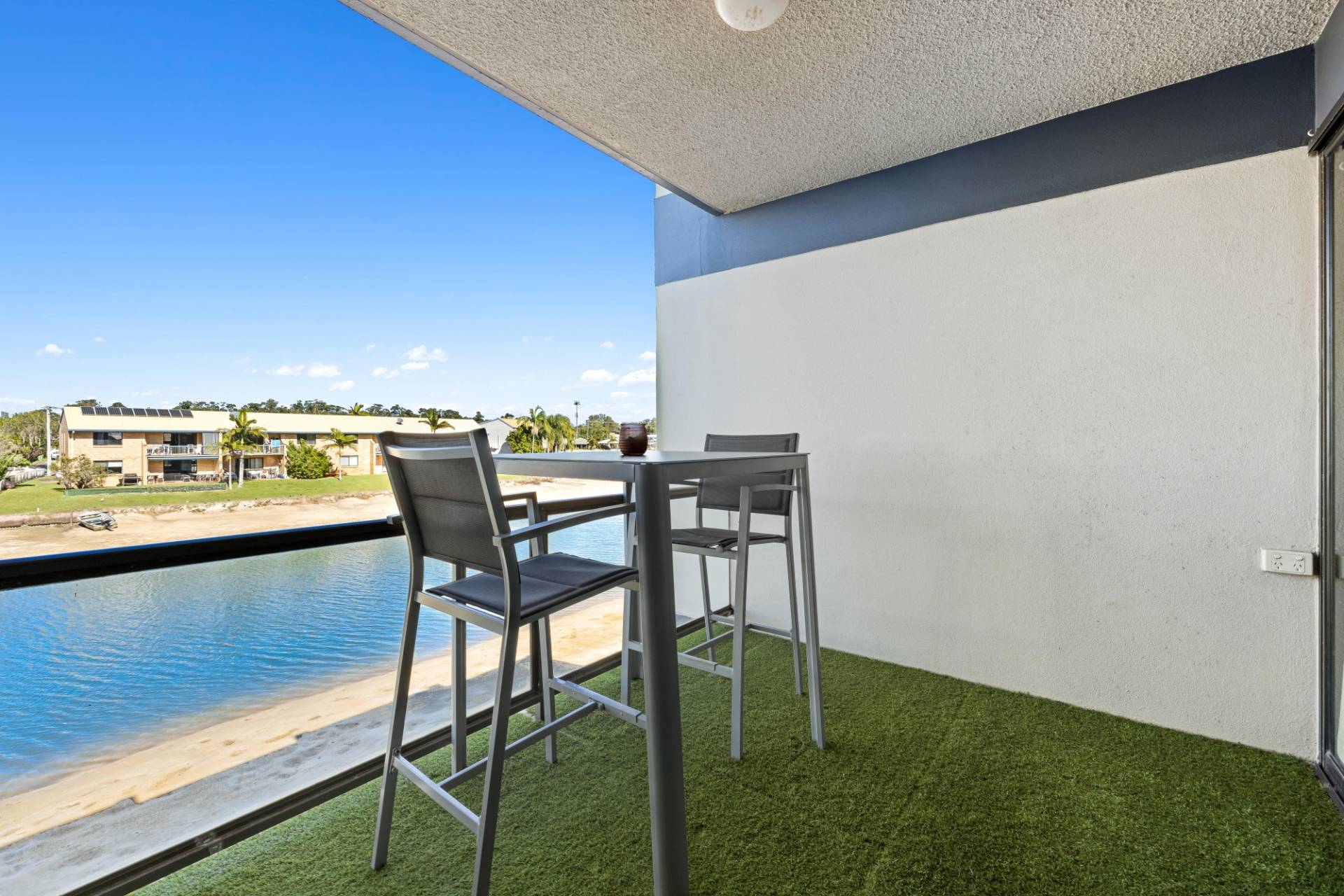 8, 11-13 Pangarinda Place, Mooloolaba - Thumbnail 4
