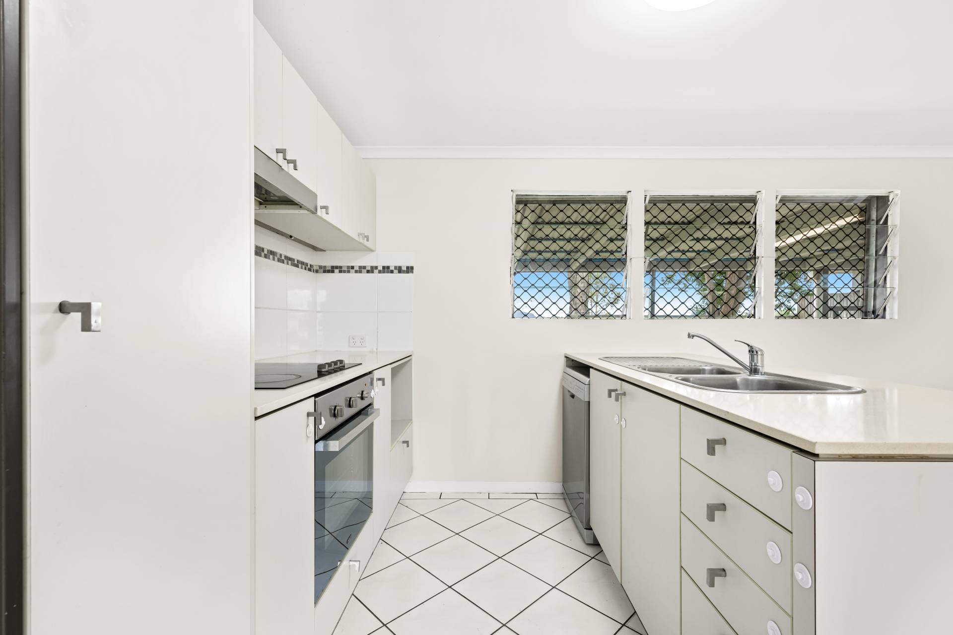 17 Godfreys Avenue, Bli Bli - Thumbnail 4