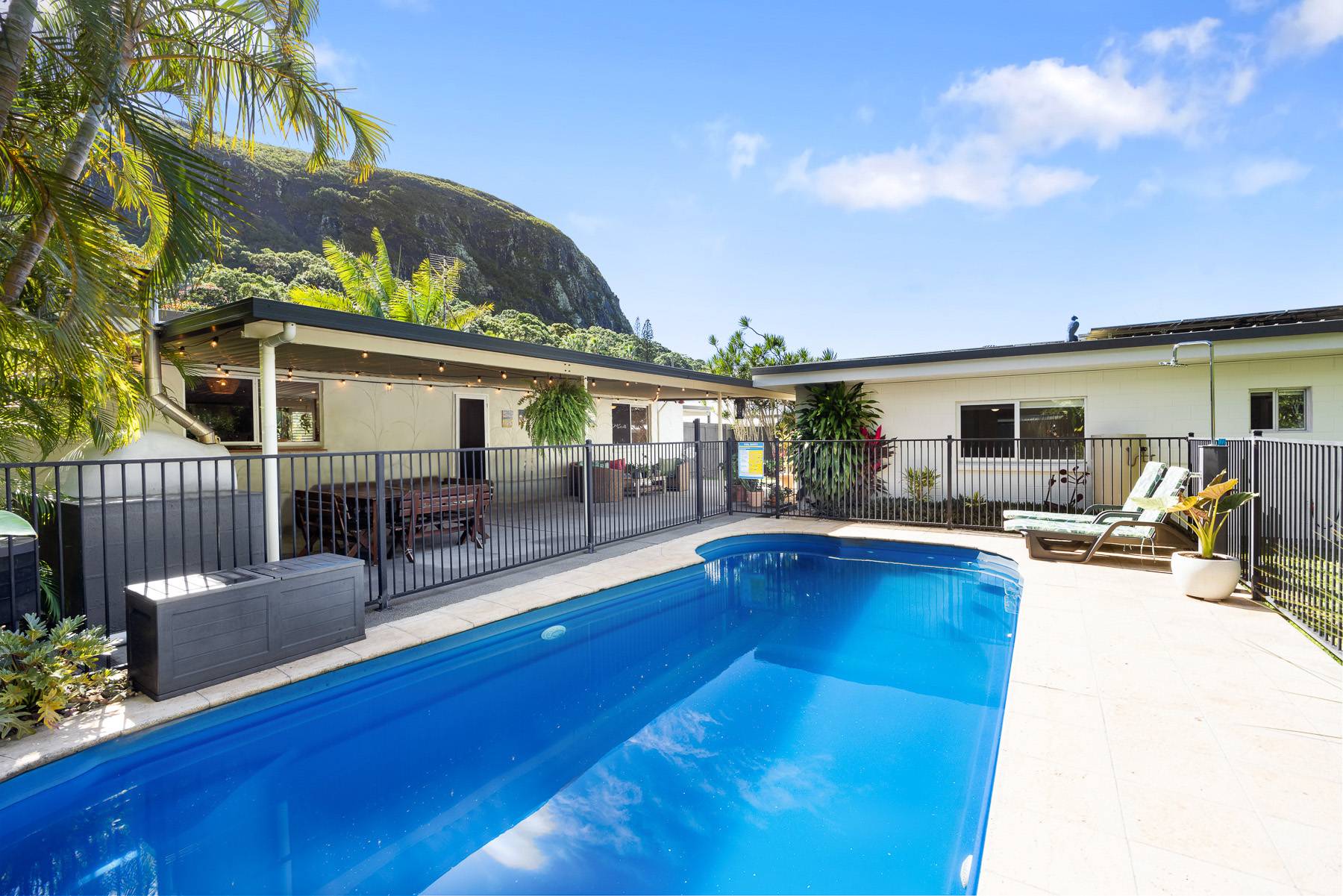 107 Suncoast Beach Drive, Mount Coolum - Thumbnail 2