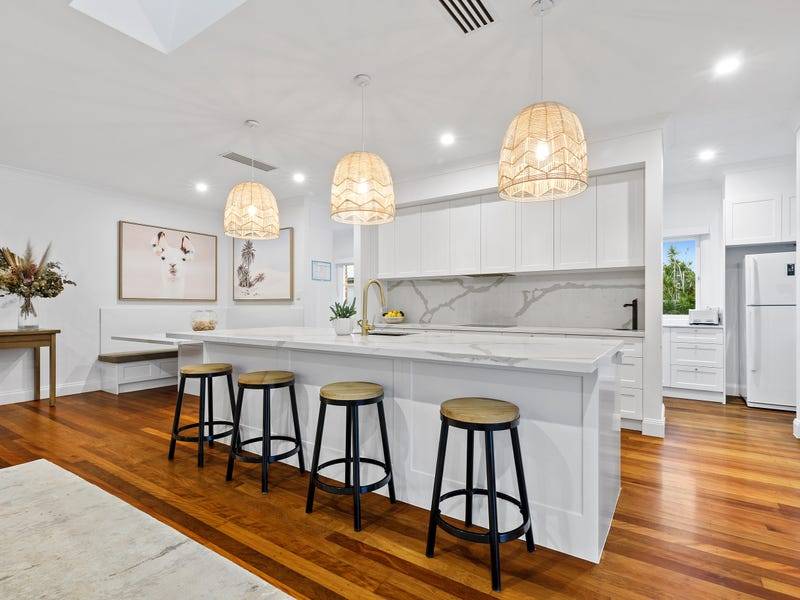 14 Walgarri Drive, Tanawha - Thumbnail 2