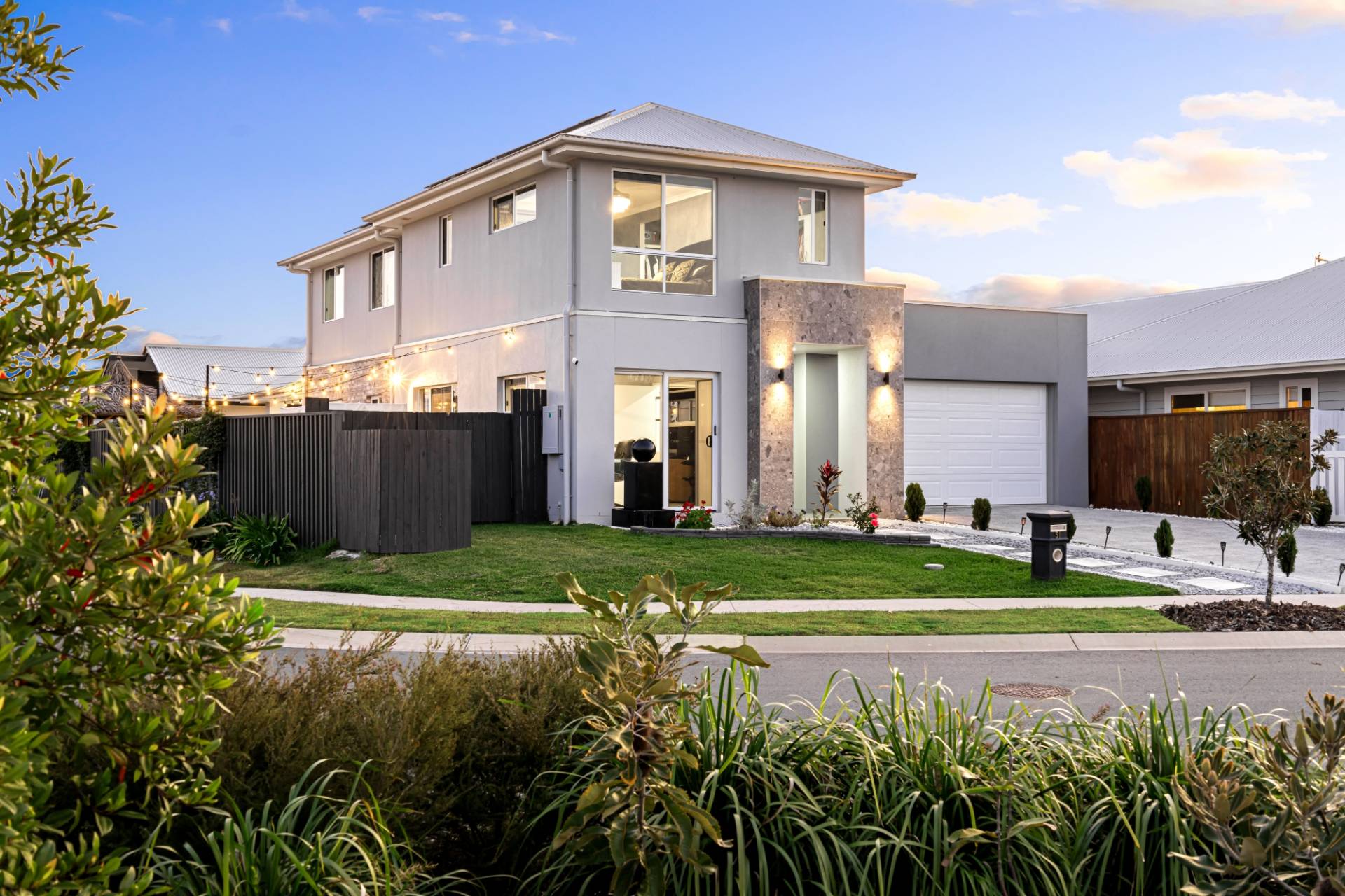 51 Jasmine Avenue, Bells Creek - Thumbnail 2