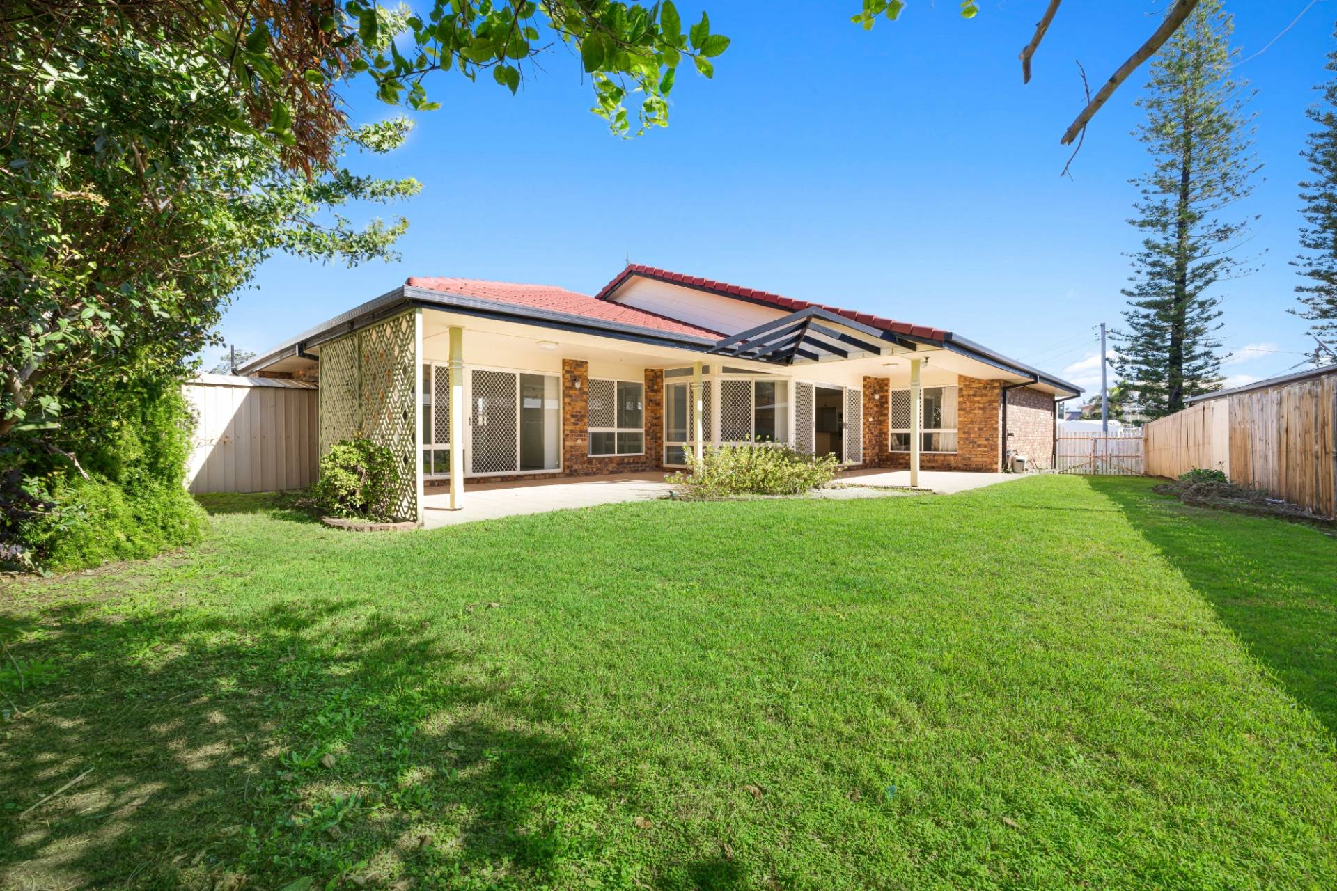 121 Lowanna Dr, Buddina - Thumbnail 2