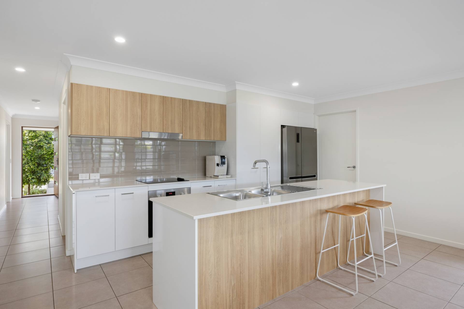 59  Berry Terrace, Baringa - Thumbnail 2