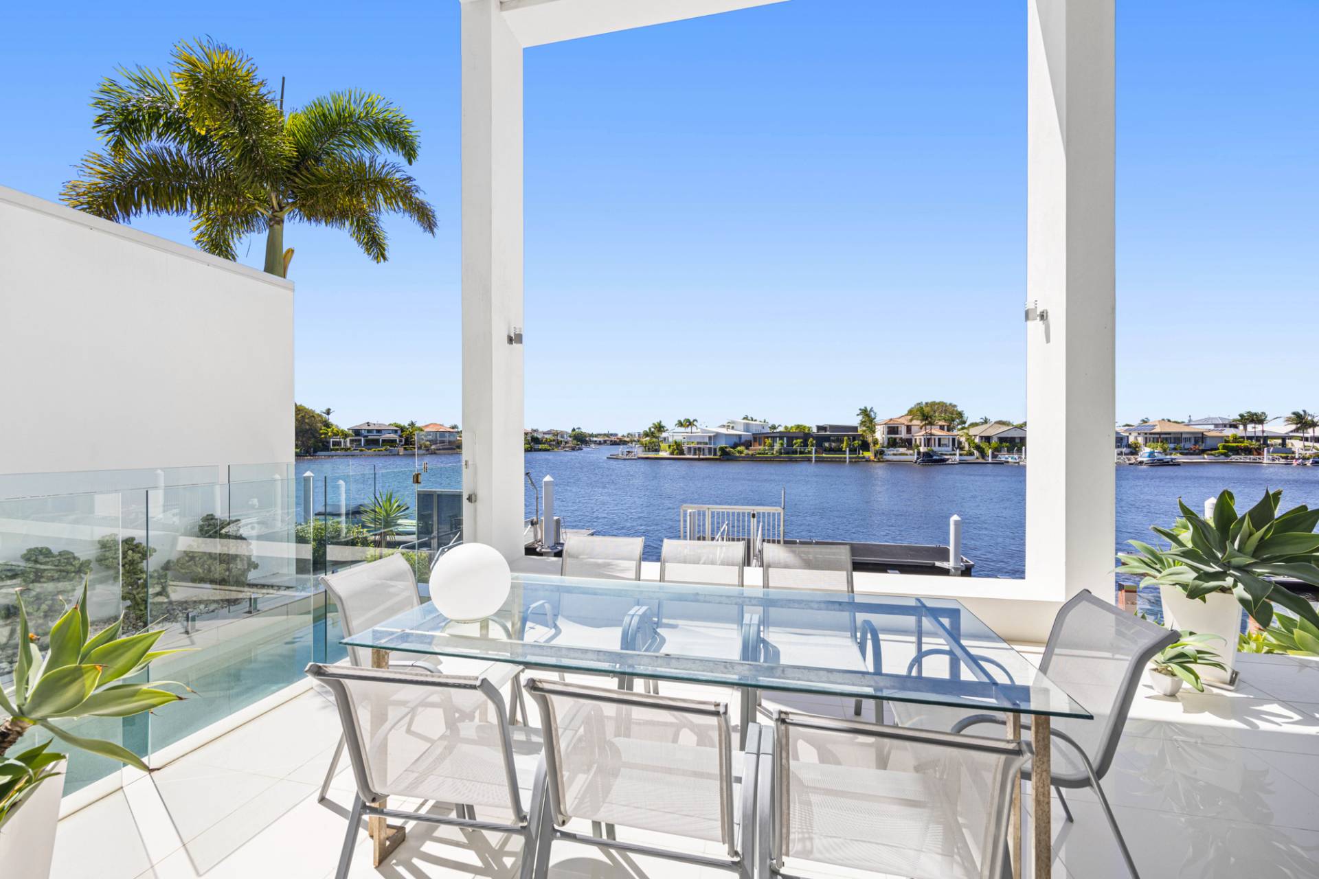 8 Melos Place, Kawana Island - Thumbnail 8