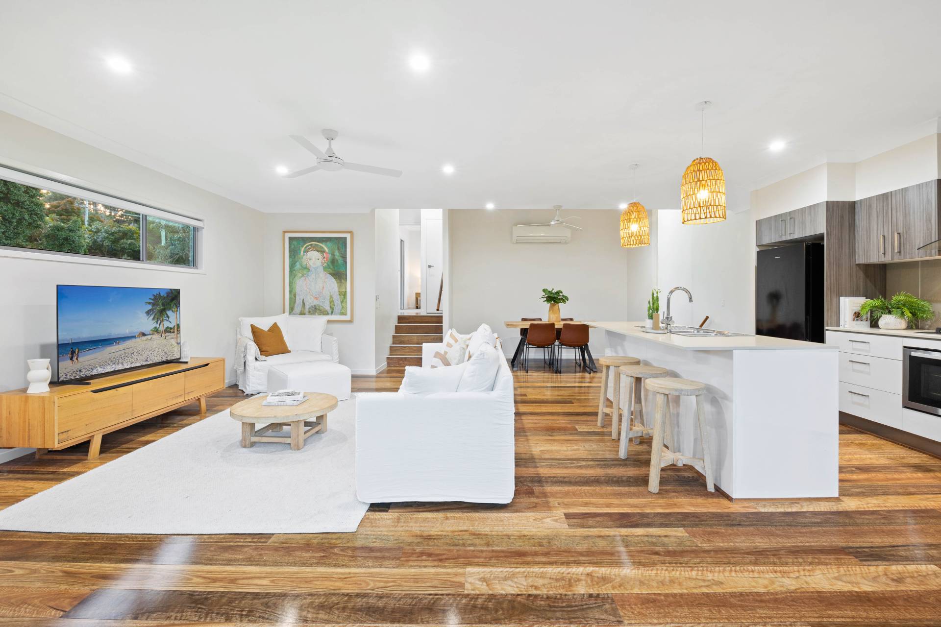 8 Vantage Drive, Yaroomba - Image 1
