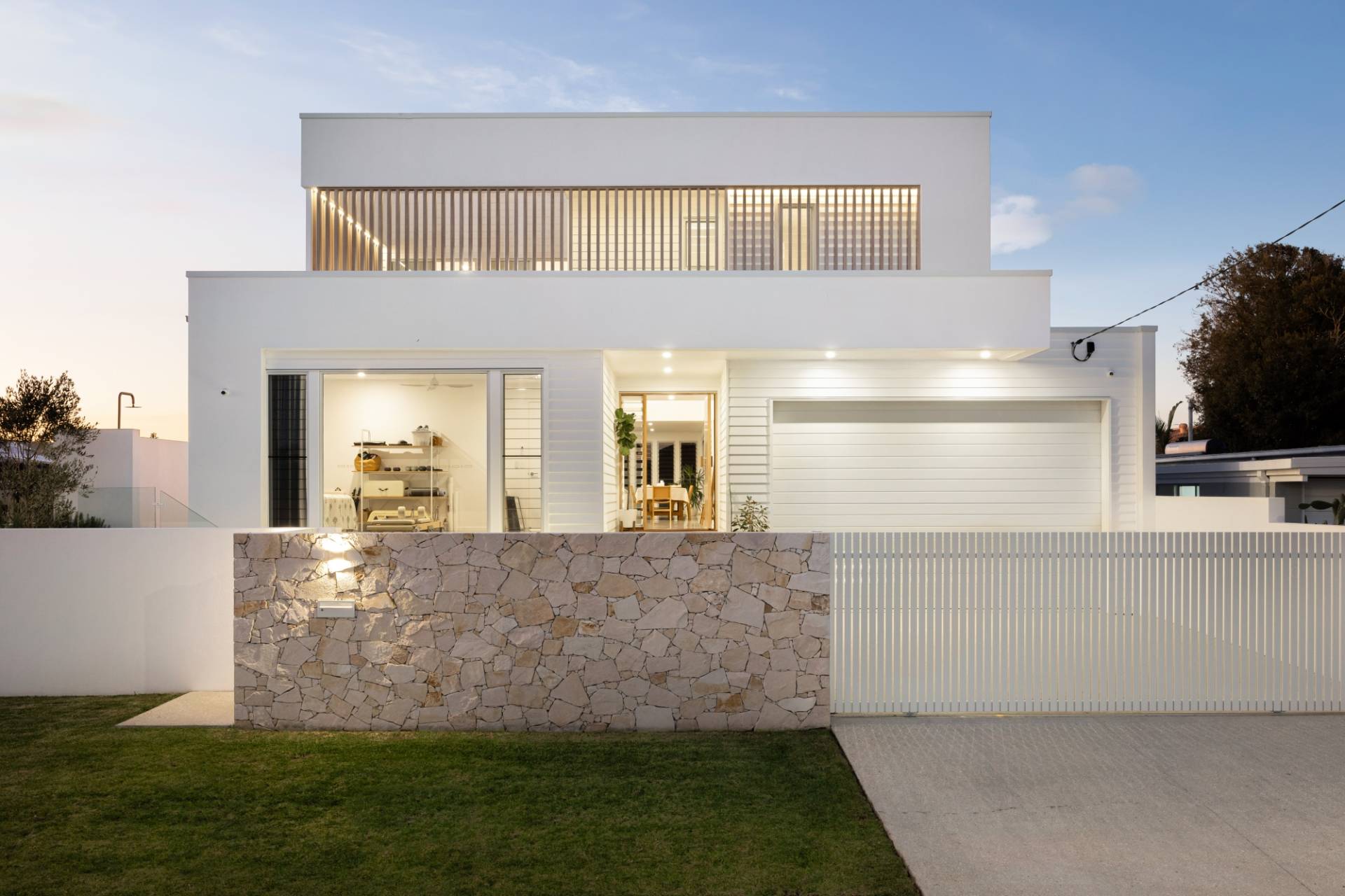47 Theresa Street, Golden Beach - Image 1