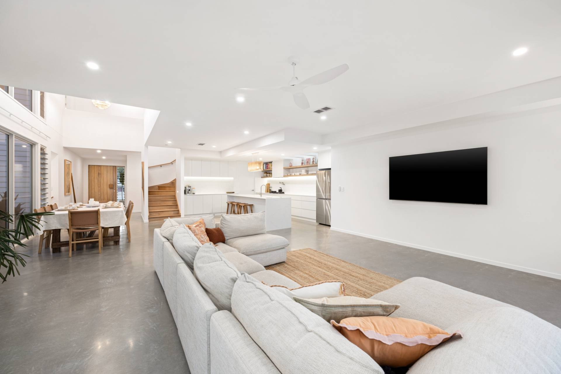 47 Theresa Street, Golden Beach - Thumbnail 4