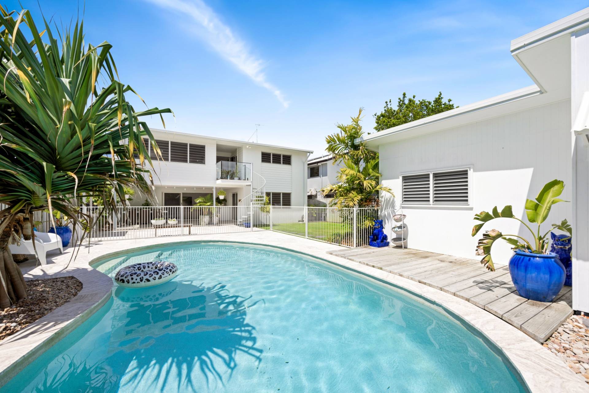 183 Esplanade, Golden Beach - Thumbnail 2