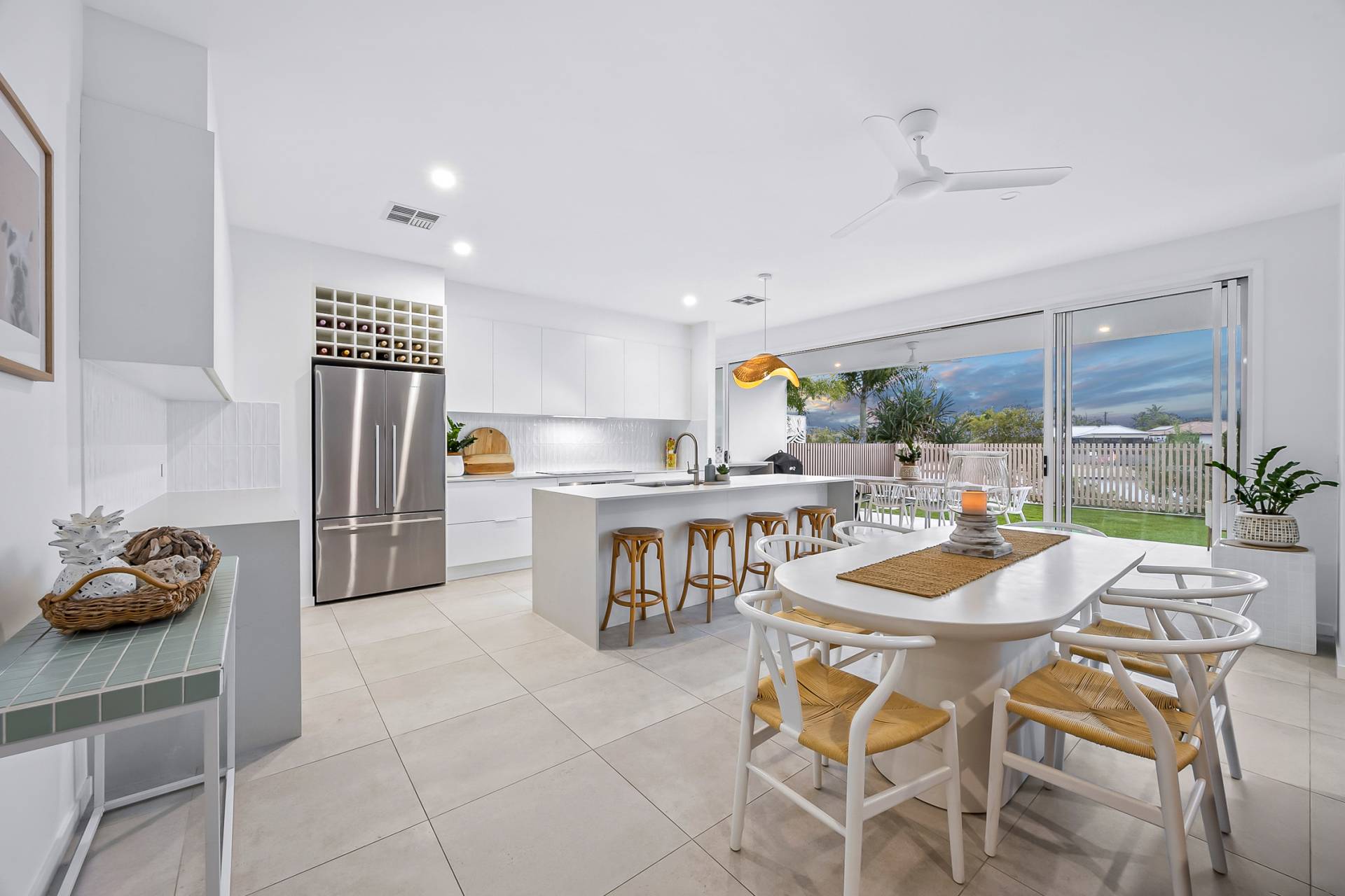 10 Riviera Place, Mountain Creek - Thumbnail 5