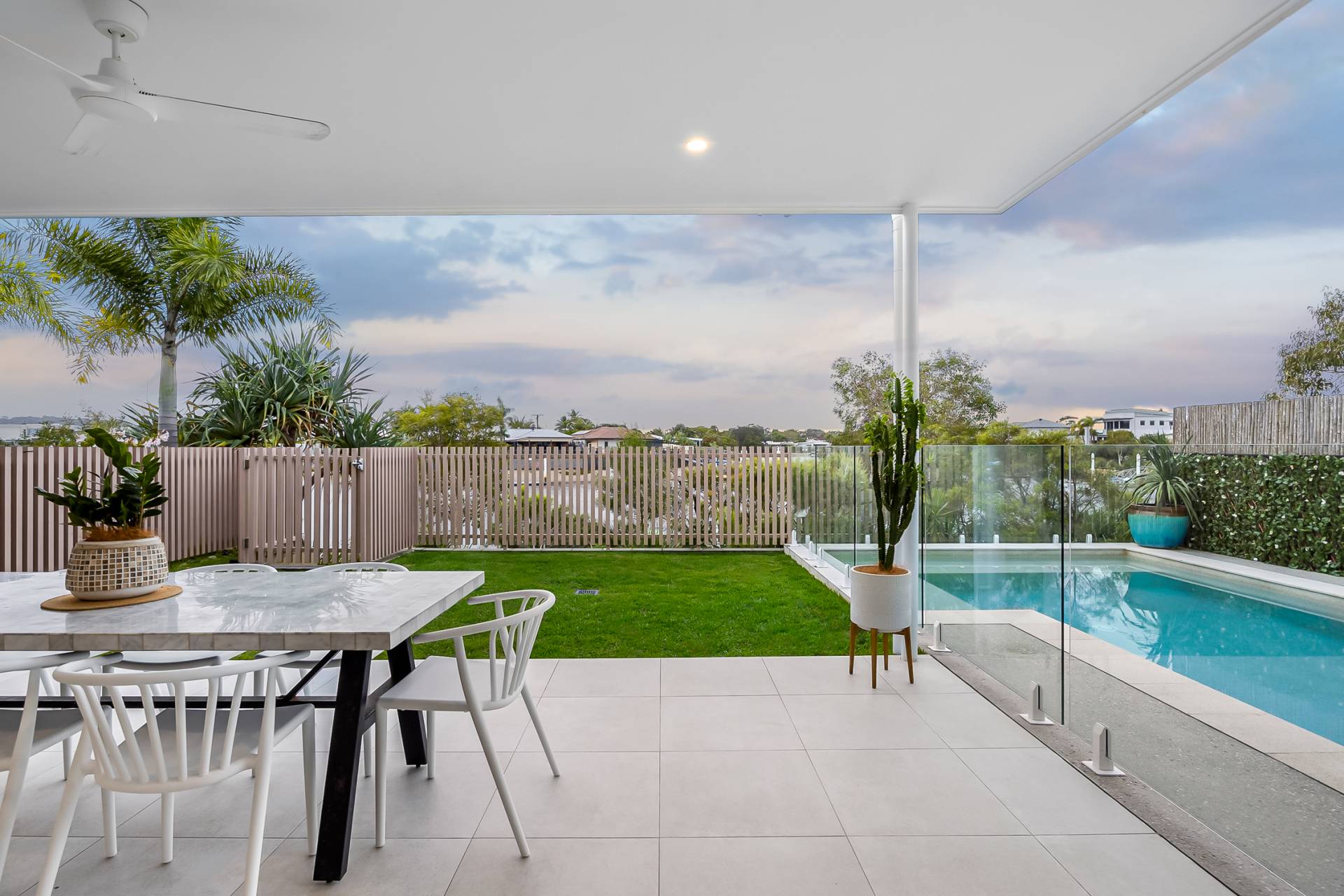 10 Riviera Place, Mountain Creek - Thumbnail 6