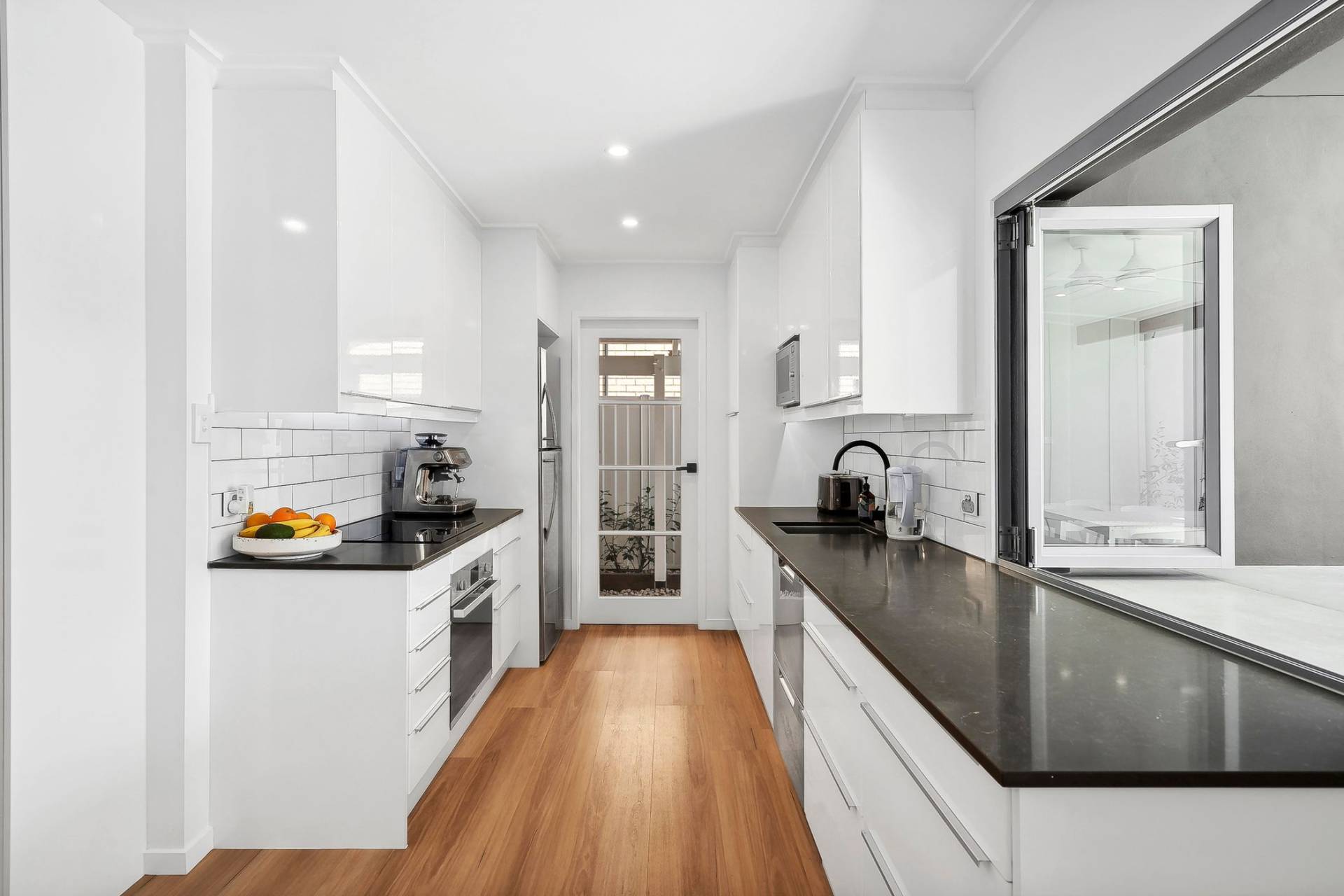 2, 34 Oomoo Street, Buddina - Thumbnail 2