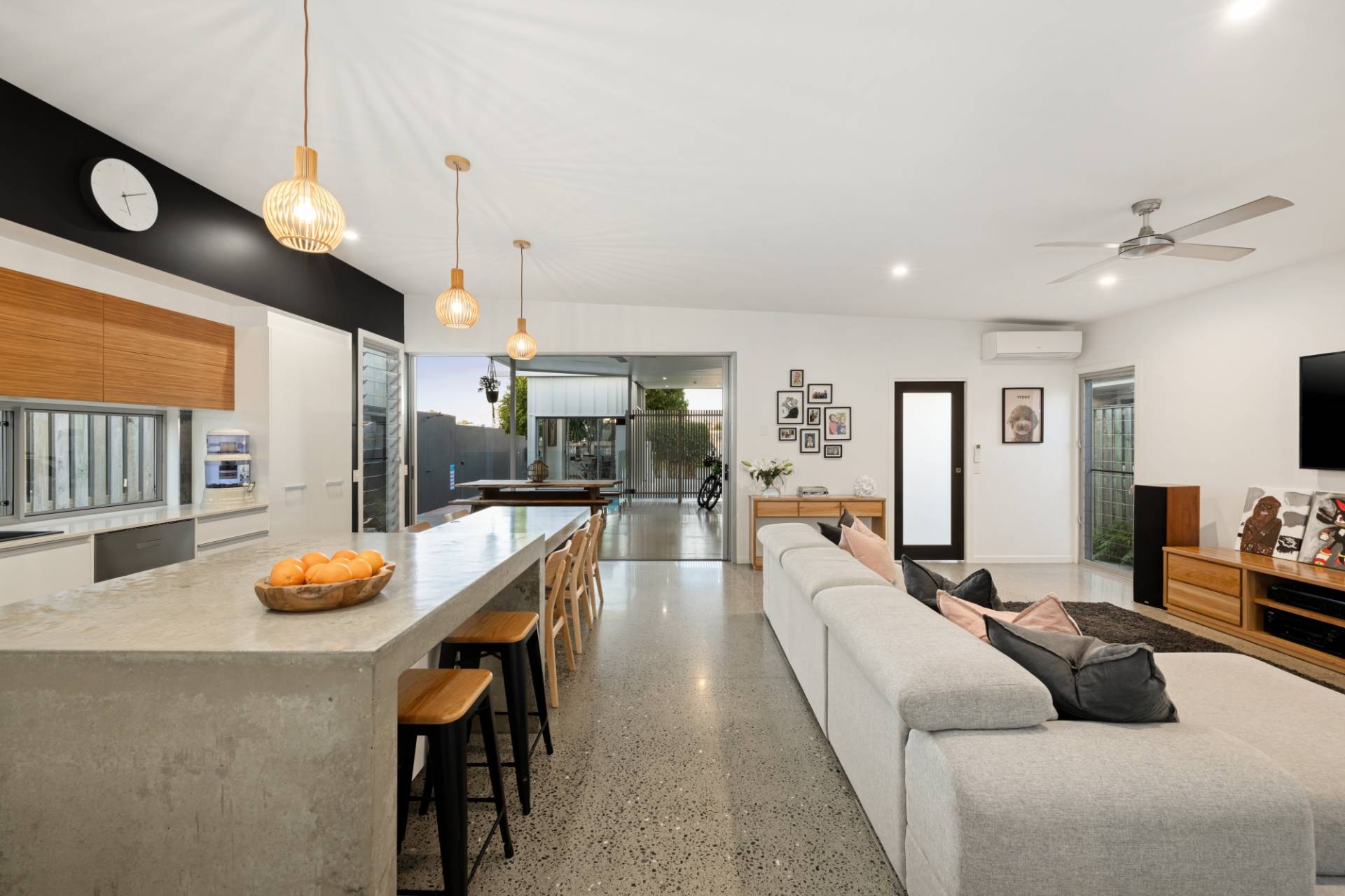 2 Clarence Court, Maroochydore - Thumbnail 3