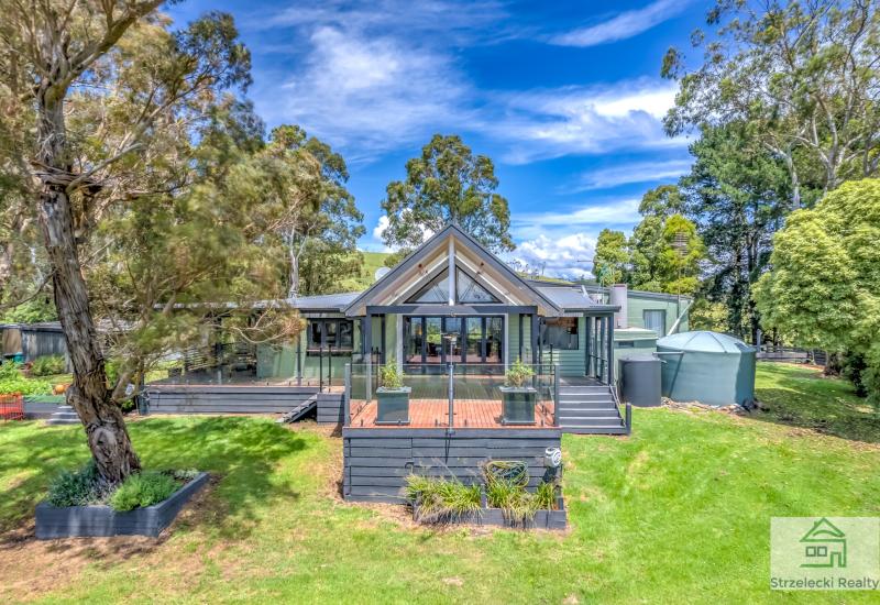 Bountiful Budgeree Property