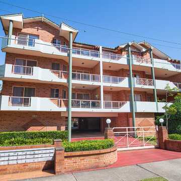 Irene Kaladelfos testimonial image