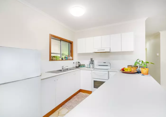 Includes virtual staging