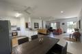 2 Freestanding Villas by The Mission Beach Village !