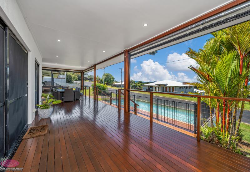 Hello Beautiful Family Home with Pool, Shed and Ocean Views !