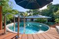 Light, Bright and White with a Plunge Pool, Solar and Separate Shed !