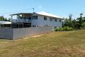 Queenslander with Island Views and Sea Breezes !