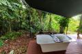 Artists Rainforest Getaway Complete with Outdoor Bath !