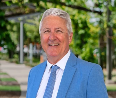 Giles Lort-Phillips photo