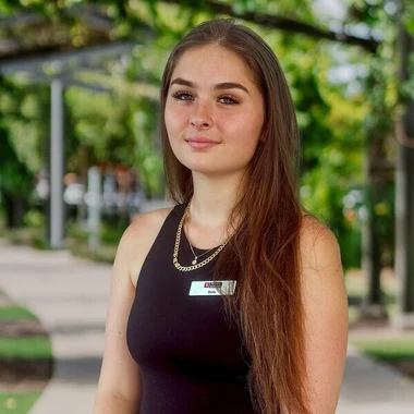 Bella Young-Russell