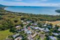 Spacious Family Home on 1029sqm just 500m from The Beach