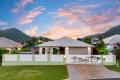 Modern Comfort with Poolside Entertaining & Room for Boat/Caravan!