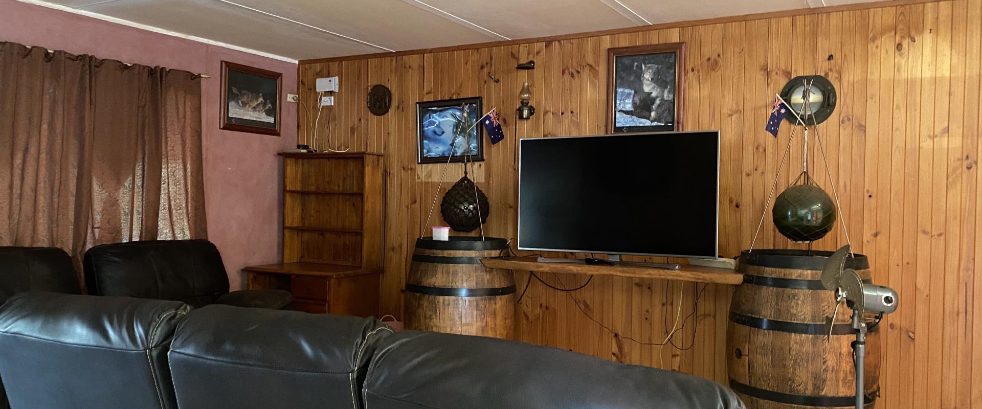 Tully Realty Beach Retreat Cowley Beach 240K neg