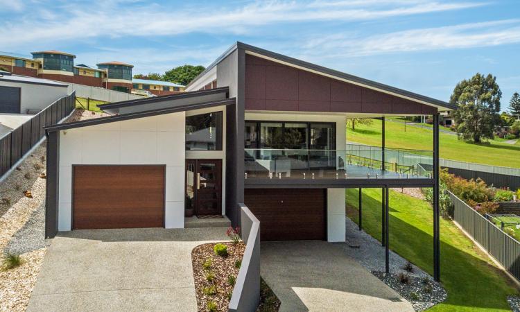 Modern Masterpiece in Sought After Location