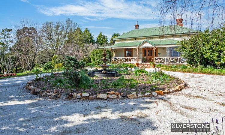 HISTORIC NORTHWEST SHOWPIECE HOME