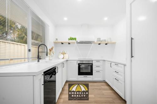 Umbrella Realty - Renovated Home in the Heart of Bunbury