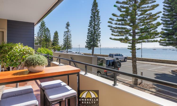 Executive Waterfront Apartment – The Perfect Lifestyle Awaits!